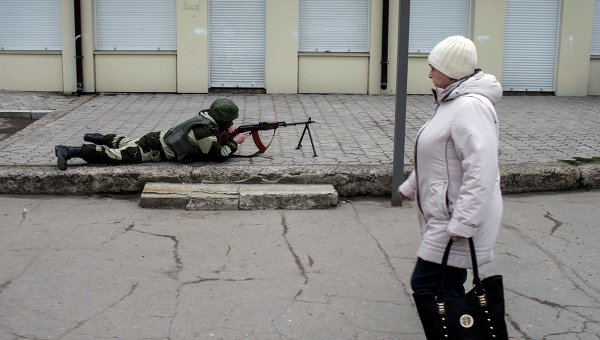 Антитеррористические учения ополченцев в Донецке. Архивное фото