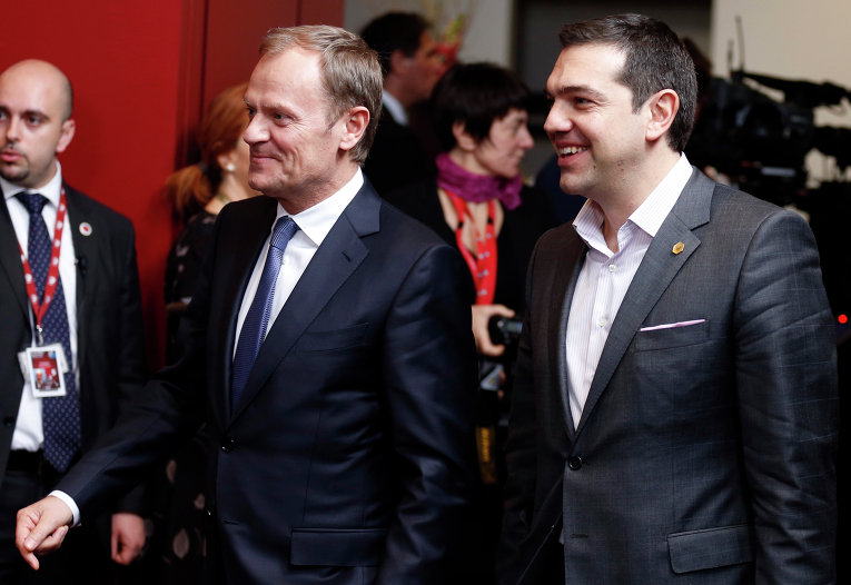 Председатель Европейского совета Дональд Туск (слева) и премьер-министр Греции Алексис Ципрас
