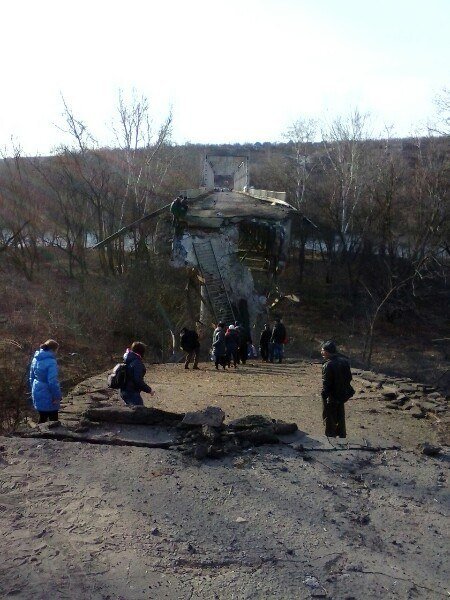 Взорванный мост через реку Северский Донец, Станица Луганская