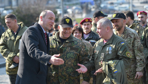 В Киеве проводили в зону АТО бойцов батальона им. генерала Кульчицкого