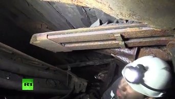 Шахтеры Донбасса продолжают работу в затопленных тоннелях