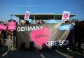 Демонстрация в Берлине в поддержу Греции накануне визита премьер-министра Греции Алексиса Ципраса в Германию