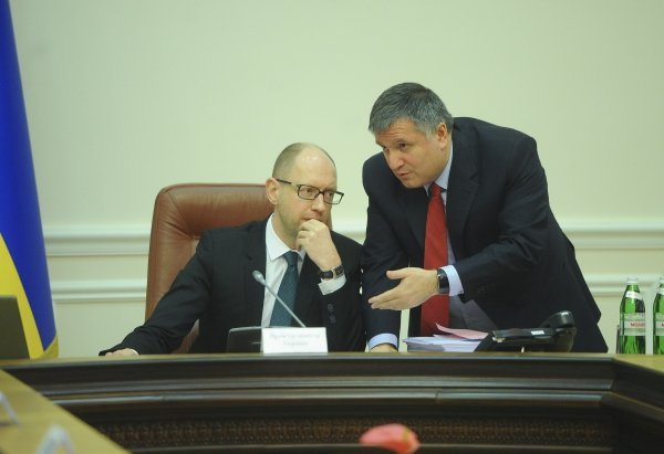 Арсений Яценюк и Арсен Аваков на заседании правительства