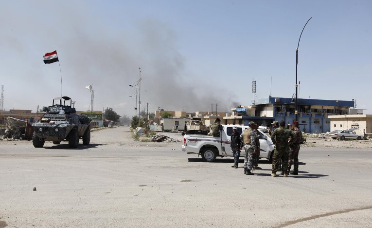 Иракские войска проводят зачистку Тикрита от боевиков ИГ