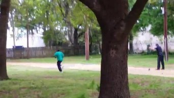 Полицейский застрелил темногожего мужчину в США. Видео