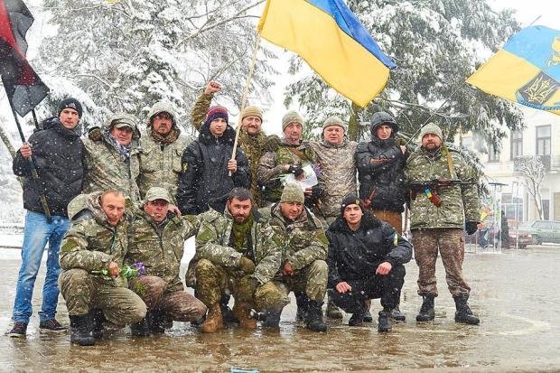 В Коломыю из зоны АТО вернулись добровольцы батальона Золотые Львы Черной Сотни