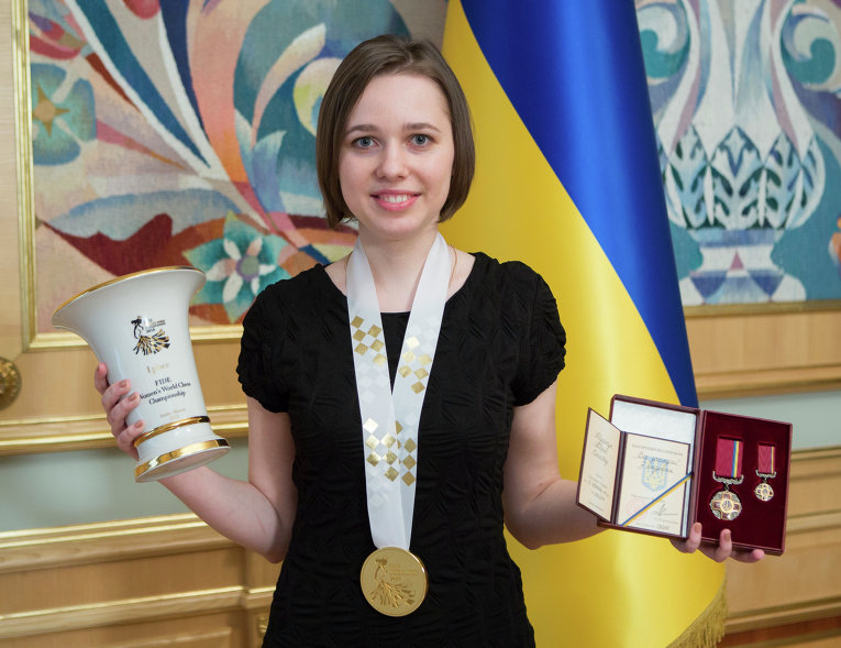 Во вторник украинская шахматистка Мария Музычук вернулась в Украину после победы на чемпионате мира, который состоялся в Сочи. В решающем поединке 22-летняя уроженка Стрыя одолела россиянку Марию Погонину.