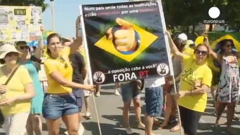 Около 700 тыс бразильцев потребовали отставки президента. Видео