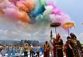 Китайцы в провинции Юньнань празднуют Фестиваль Воды