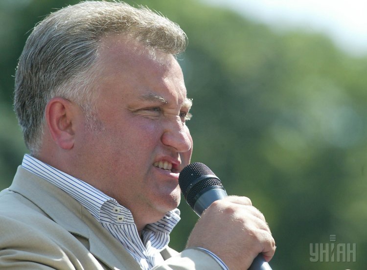 Бывший народный депутат Олег Калашников на митинге