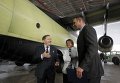 Виталий Кличко и Дмитрий Кива на презентации самолета Ан-178