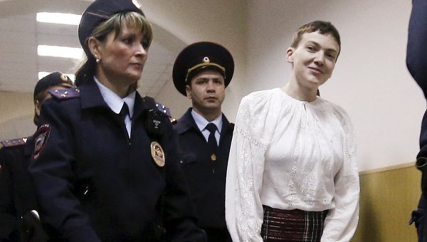 Савченко в вышиванке в суде