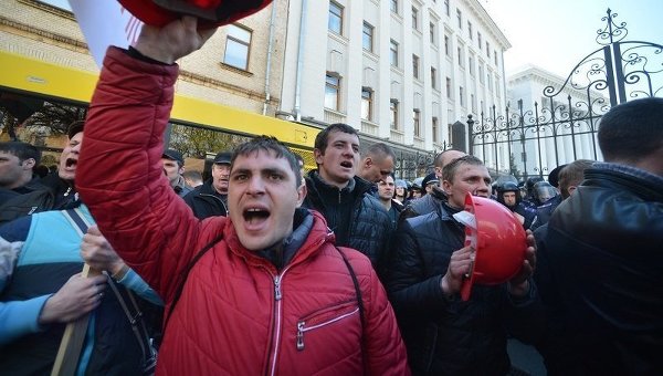 Акция протестов шахтеров в Киеве 22 апреля 2015 года
