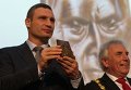 Виталию Кличко вручили премию Конрада Аденауэра на торжественной церемонии в Кельне