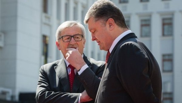 Президент Украины Петр Порошенко  и  глава Еврокомиссии Жан-Клод Юнкер