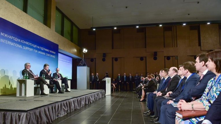 Петр Порошенко на международной конференции в поддержку Украины