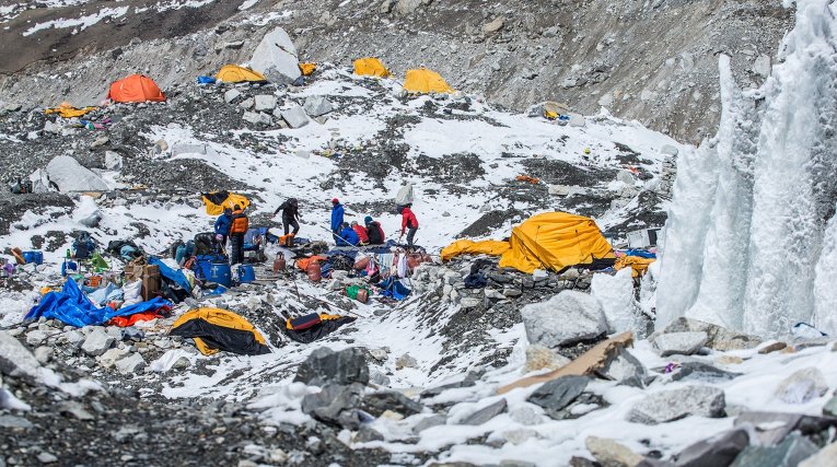Альпинисты эвакуированы с Эвереста