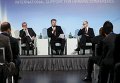 Жан-Клод Юнкер, Петр Порошенко и Арсений Яценюк на Международной донорской конференции в поддержку Украины