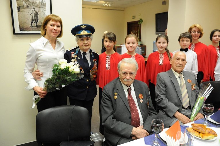 Чествование ветеранов в Российском центре науки и культуры