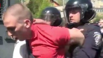 Задержания участников потасовки 1 мая под музеем ВОВ в Киеве