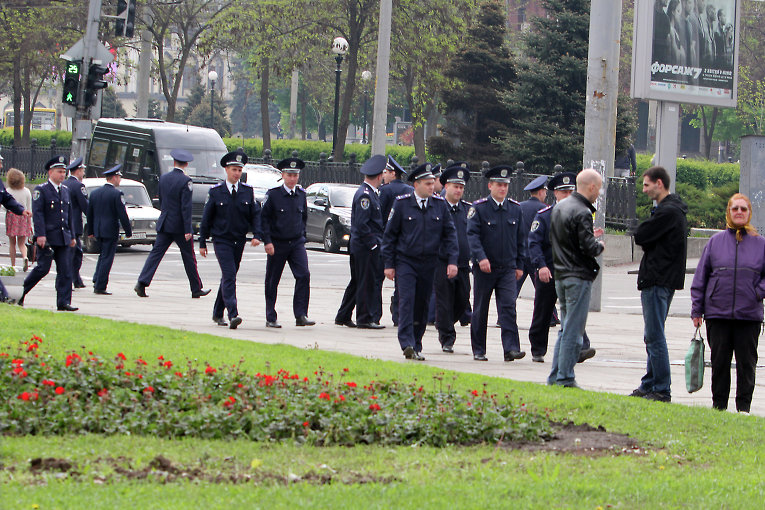 Милиция на митинге 1 мая в Днепропетровске