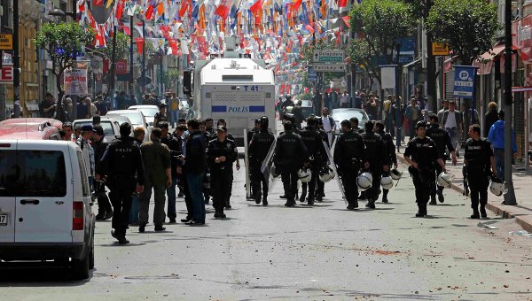 Полиция Турции применила в Стамбуле. Архивное фото