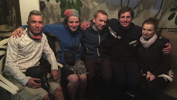 Шкиряк встретился в Катманду с пострадавшими от землетрясения украинцами