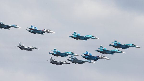 Репетиция воздушной части военного парада в Москве