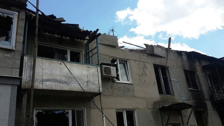 Разрушения в поселке Пески под Донецком
