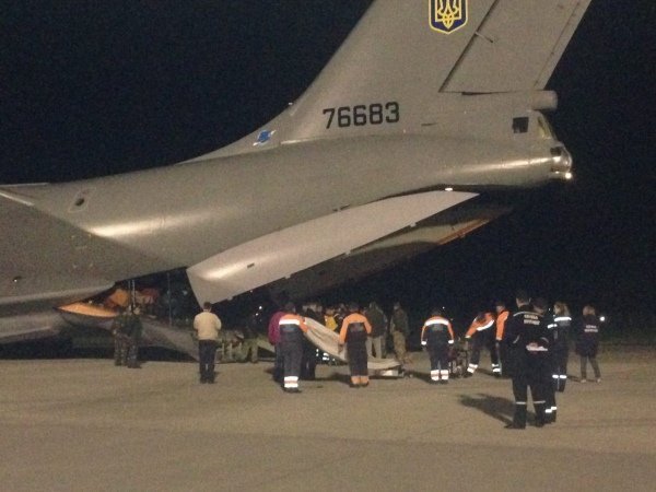 Прибытие самолета с эвакуированными украинцами