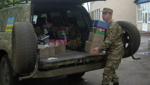 Военные привезли гумпомощь для детей Донецкой области