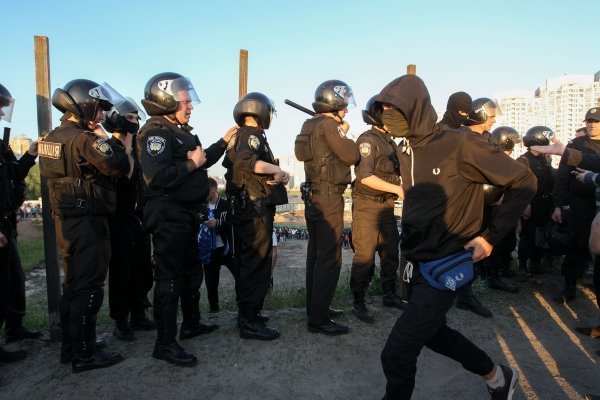 Участники столкновений на Осокорках в Киеве