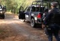 В перестрелке между бандитами и полицией в Мексике погибли 49 человек. Видео