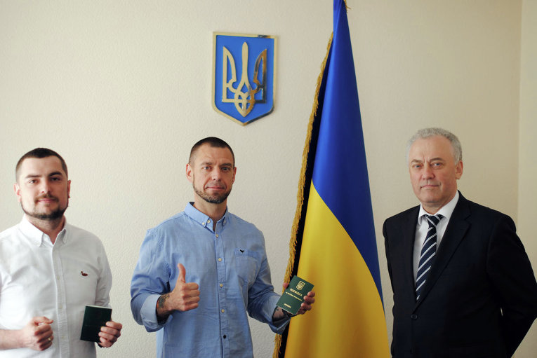 Сергей Михалок получил вид на жительство в Украине
