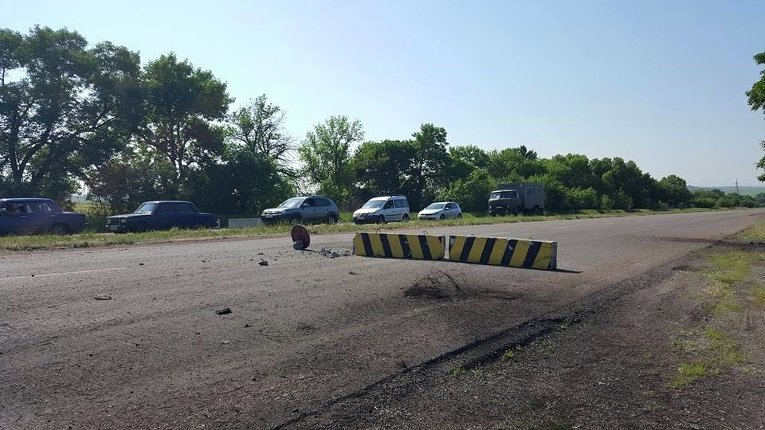 Обстрел блокпоста возле населенного пункта Березовое