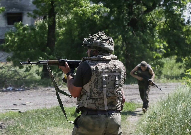 Подразделения ВСУ закрепились на позициях в Марьинке