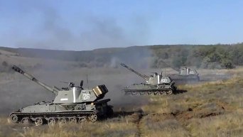 Самоходные гаубицы 93 механизированной бригады под Марьинкой. Видео