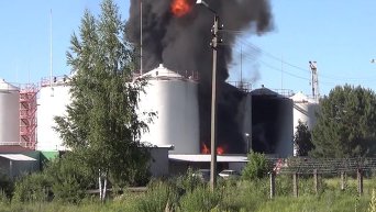 Пожар на нефтебазе в Киевской области. Видео