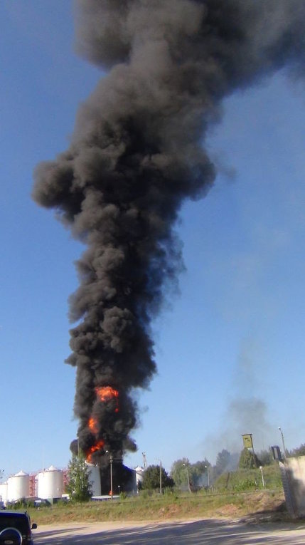 Пожар на нефтебазе в Глевахе