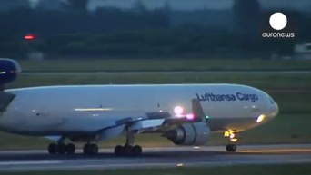 Останки немцев-жертв катастрофы Germanwings доставлены в Германию. Видео