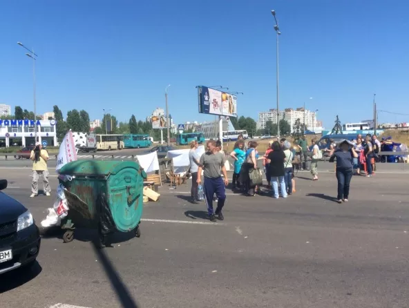 Перекрытие проспекта Бажана в Киеве