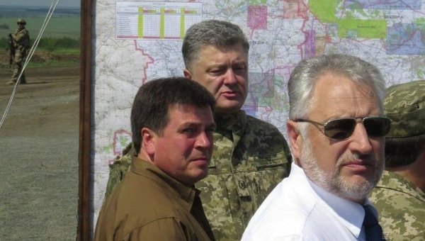 Президент Украины Петр Порошенко и глава Донецкой военно-гражданской администрации Павел Жебривский