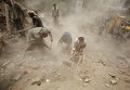 Последствия авиаудара в городе Сана, Йемен