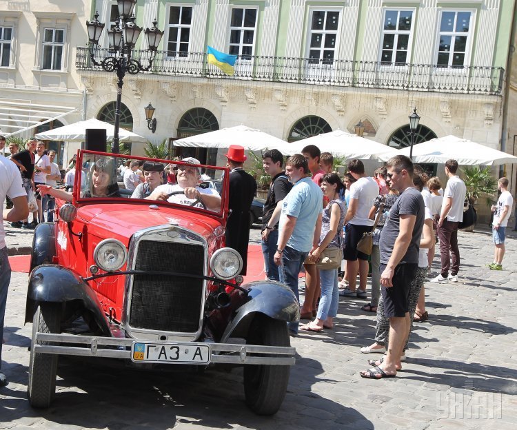 Фестиваль ретро-автомобилей Leopolis Grand Prix 2015 во Львове