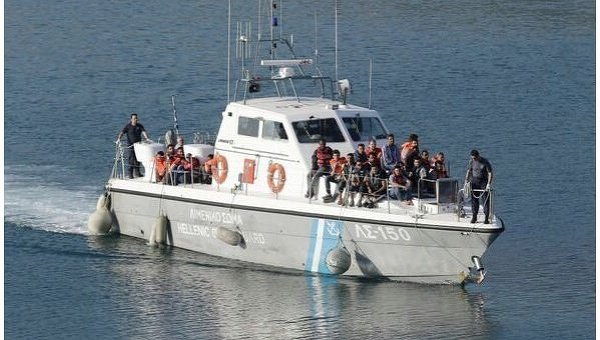 Мигранты в Греции