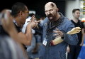 Мужчина переодетый в зомби на Electronic Entertainment Expo в Лос-Анджелесе, штат Калифорния, США