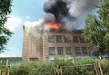 Крупный пожар пытаются потушить в запорожской школе
