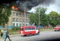 Крупный пожар пытаются потушить в запорожской школе