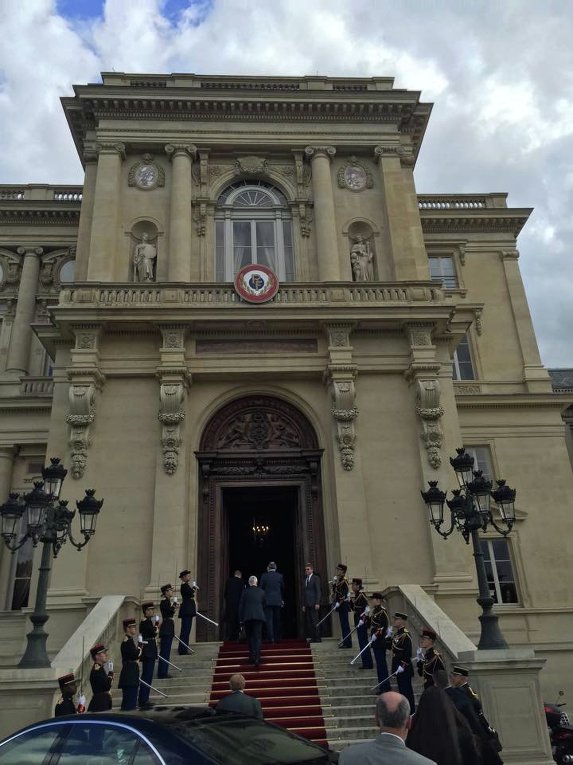 Министры иностранных дел прибывают на встречу нормандской четверки в Париже, 23 июня 2015 г.