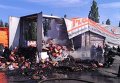 В Киеве спасатели тушили фуру с пылающим углем